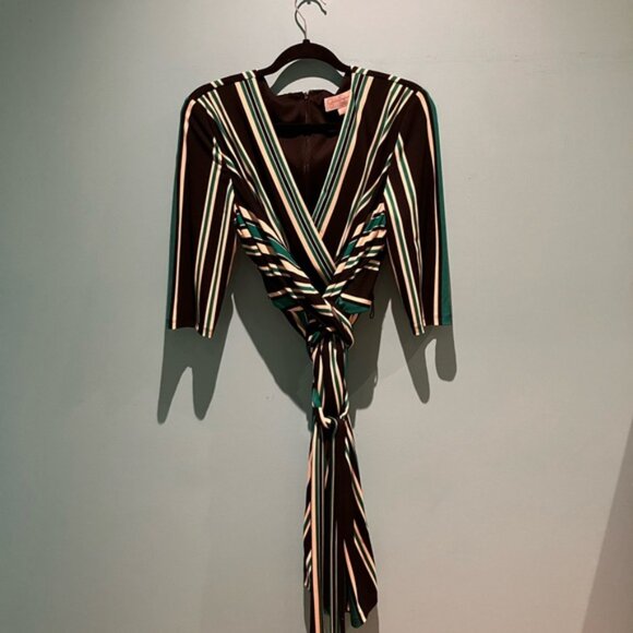 Striped Wrap dress - Picture 2 of 11